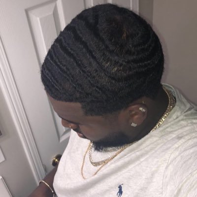 LightskinSlayer's profile picture. Out here doing me.