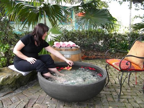 Sole_Bowl's profile picture. Healing the earth, two feet at a time with the new SoleBowl, mini-hot tubs for the feet.