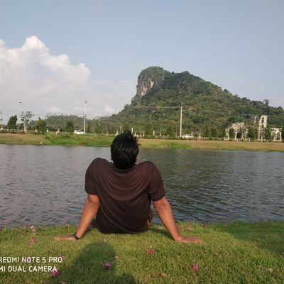 तुम बस कभी अपने आप से मत हारना फिर तुम्हें कोई नहीं हरा सकता।।।