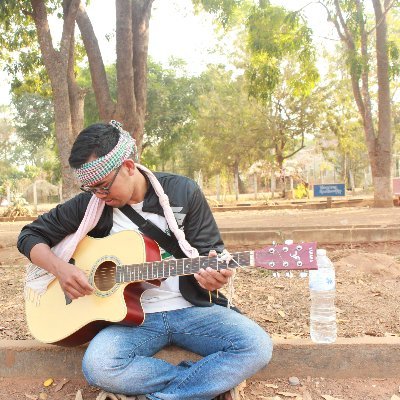 OunChhim's profile picture. life without studying and working is super boring.