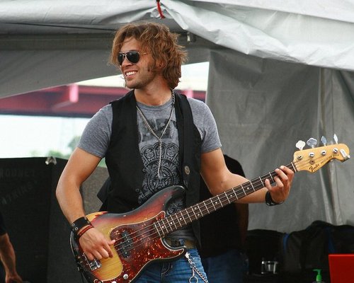 For everyone who loves and appreciates this lovable guy from Arkansas, and for everyone who patiently awaits his debut album.