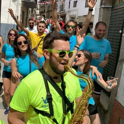 Saxofonista de la Barahona Big Band y Charanga Manliao. Programador Informático. 🏳️🏴Unión Deportiva Salamanca 🏳️🏴Ciudad Rodrigo C.F.