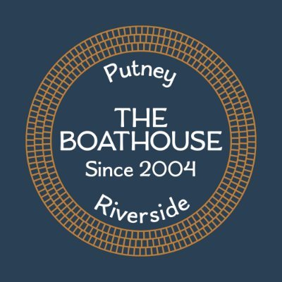 The Boathouse is a dog friendly, 3 floor pub with a terrace. We’re located along the river Thames. Book your riverside spot now 📲👇🏼