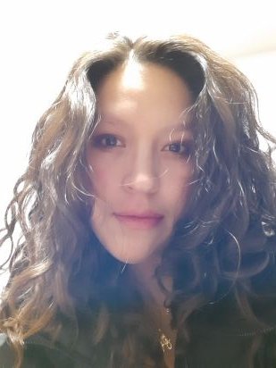Xime12810226's profile picture. The color brown.