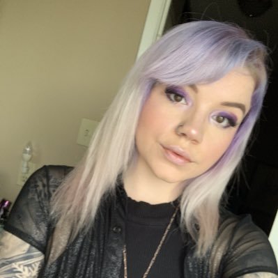 ginger, daughter, sister, golden hawk, hopeless romantic, film fanatic, music addict, cat lover + so much more • 2 ∞ & → 50 shades of fucked up ig @xtinaahi