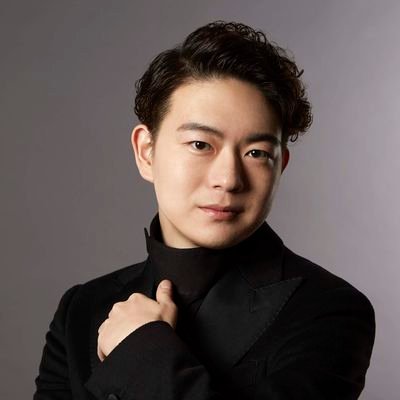 Pianist
成城/桐朋/パリ地方音楽院 CRR de Paris
都内在住
ヴァイオリンとの室内楽を中心に演奏活動をしております。
NHK Eテレ ららら♪クラシック出演。nano・universe「ダメリーノ」 キャンペーンモデル