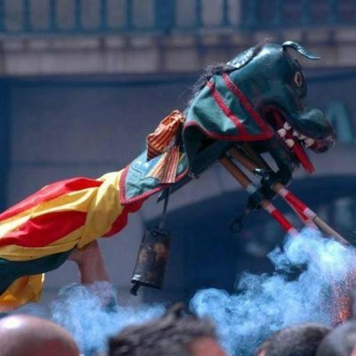 Filòleg i Periodista (Berga, Països Catalans).
La justícia social comença per la independència nacional. Per vèncer cal anar-hi, anar-hi i anar-hi!