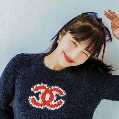 🥝┊#박수영 or Joy ꒰ Gιαnt bαby fr. #VelvιeSquαd ꒱
ㅤ ㅤ ㅤㅤㅤ
ㅤ ㅤ ㅤㅤㅤㅤㅤ ㅤ ㅤㅤㅤㅤ ㅤ ㅤㅤ ㅤㅤ 🎀2602 Hongbιnnιe