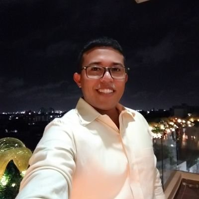 Profesional en Salud Laboral, Ingeniero Industrial, Voluntario de la Defensa Civil Colombiana