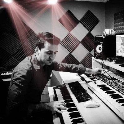 Upcoming DJ/Producer
https://t.co/JHKIBloPjF