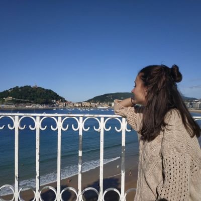 raquelzzz20's profile picture. 