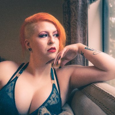 Model. Actor. Designer. Singer. Nerd. Exclusive content on OnlyFans & Patreon