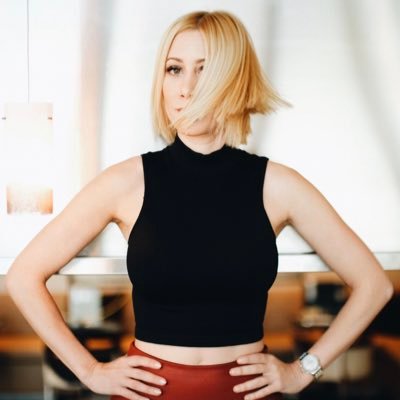 daniellagaluppi's profile picture. Digital marketing and design professional. Optimizing health and fitness in my free time 🤓💪