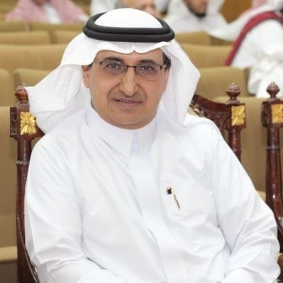 أستاذ الإعلام - كلية الاتصال والإعلام بجامعة الملك عبدالعزيز بجدة
صدرت لي أربعة دواوين شعرية
وكتاب السلطة السياسية والإعلام في الوطن.