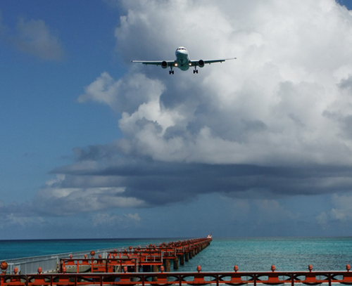 好きなもの： ・歌うこと ・空港と飛行機 ・南の島の青い海 ・海外旅行のガイドブックを見ながらいろいろ妄想すること ・インターネットでどうでもいい情報を収集すること そんなオタク女子です。