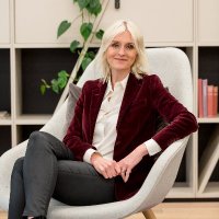 Charlotte Constance (@constance_char) 's Twitter Profile Photo