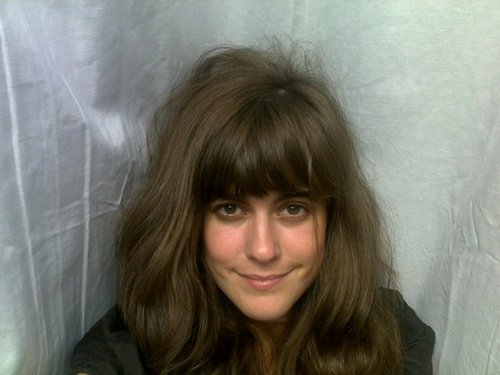 vertConcombre's profile picture. De las Islas Canarias a la Isla-de-Francia.
Poner una funda nórdica es siempre cosa de dos.