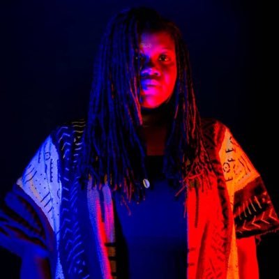 Originale / Soldat de JAH / anticonformiste / Root / Bizarre / blogueuse / Post production Editor