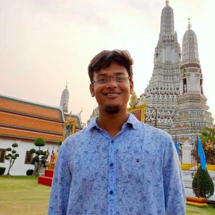 Shwetank_09's profile picture. 