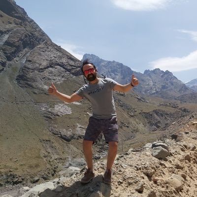 egresado de tecnico en mineria...
estudiante de ingeniería en minas