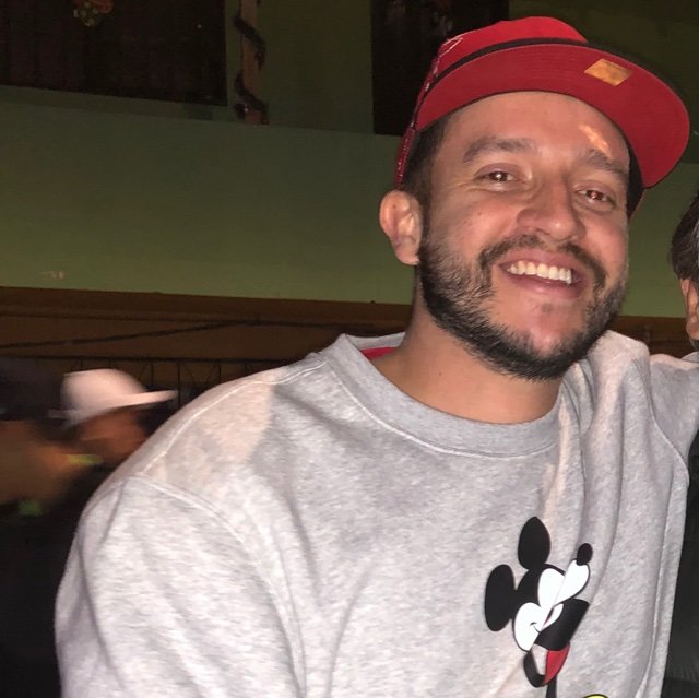 eyetweetyouread's profile picture. Full time shit talker. Doctorates in assholeology and a stunt double for Iron Man. 

Blunts Bitches and Sneakers