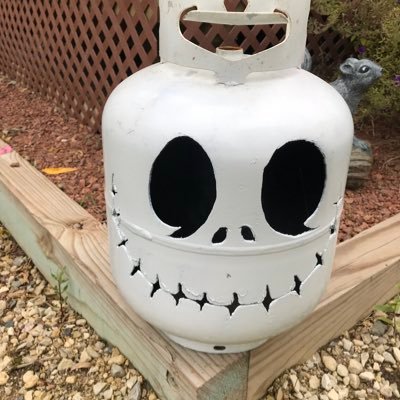 funwithwords24's profile picture. I like to listen