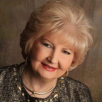 Donna Thomason - @txleo08 Twitter Profile Photo