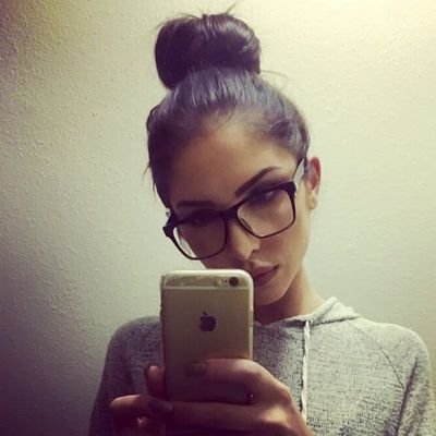 Nice conversation, Open minded easy-going humble person who likes 🐶 🐱 🍙 ✈️ 🏖️ 🦄
Hobbies 🎨 🎮 🎶 🎬 💃🏻 🎀
IG:sophie_rizzi