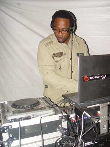 Father/Dj/producer/network/record breaker
For Booking: 203-667-4573