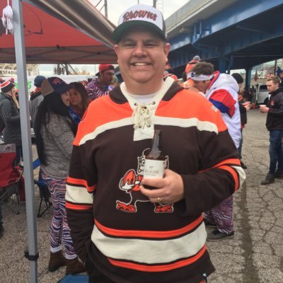 Psychotic Canes & Mets fan. Browns & Cavs season ticket holder