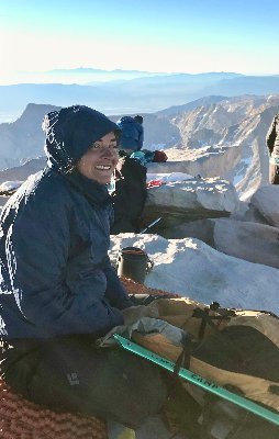 PhD from @umontana//@Hampshirecolg alum// Mountain bluebird endocrinologist + educator + thru hiker. Opinions are my own.