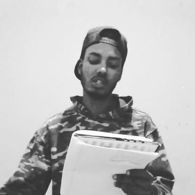 kLibredeAk's profile picture. Rapper 
Undergroud