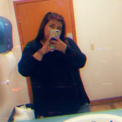24💋