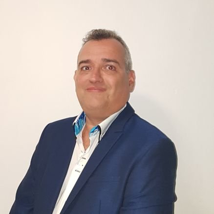 distrijasa's profile picture. películas de ciencia ficción: Star wars. libro: El secreto. cultura: española. negocios: financiación. trabajo: aduanas.