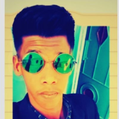 I want to become a jet engineer in other to help my people and my country somalia