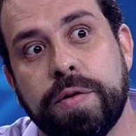 Nome : Guilherme Boulos |
Idade : 40 anos |
Ocupação : BORA |
Perfil não oficial (ou quase)