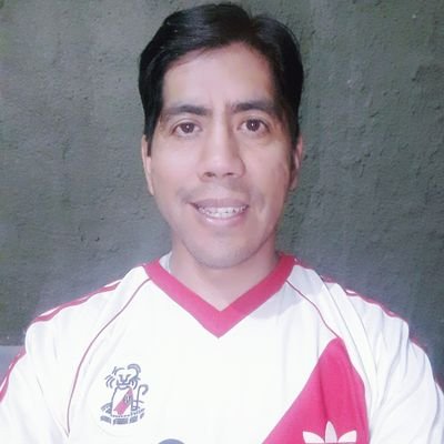 Peronista, Hincha de River, Capricorniano. Amigo de la honestidad, la lealtad y la justicia. Melancólico empedernido.