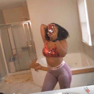 HowToBri's profile picture. 🍷 Snapchat: briaraaabetch15