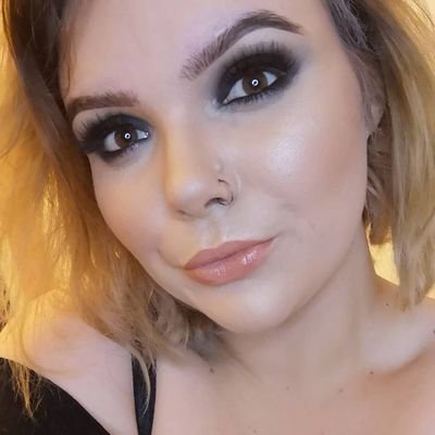 Sian, 23, Gosport🇬🇧
Makeup account❤
DM or email for PR/collabs
📧leeculross.sian@gmail.com