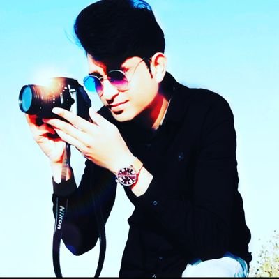 Shiv33828996's profile picture. 