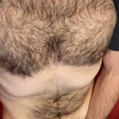 🔞 Gay, top, late 30's, lives in Cardiff. Looking for discreet fun. Usually into younger guys.