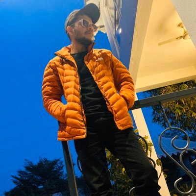 TawwabKhan1's profile picture. Its “तव्वाब”, pronounce it in your head before speaking ✌🏻   👻 tawwab.10  Biryani lover🍗🍗