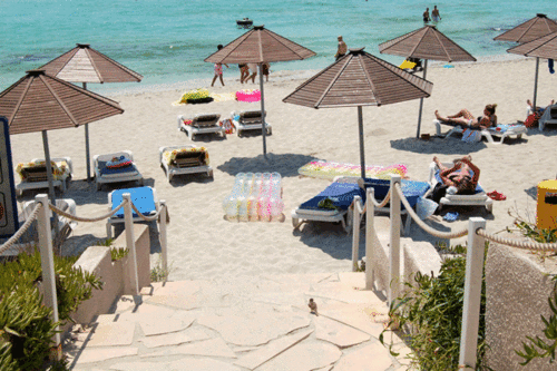 AyiaNapaCyprus's profile picture. http://t.co/PFoA05RXui

We are a UK based agent selling cheap holidays to Ayia Napa in Cyprus