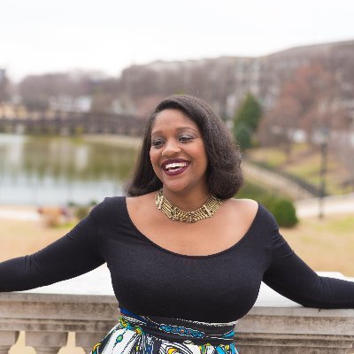 👩🏽💻 Retired At 27 yo 💡 Digital Marketing Manager 📖 As Seen In @USAToday @LonelyPlanet, + more