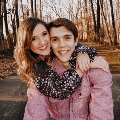 carahelzer's profile picture. •Romans 5:8 |7/2/15| BU ‘19•