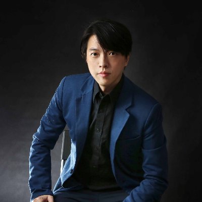 現為行銷顧問、專案經理｜專注集客式行銷、網站SEO優化、社群行銷｜熱愛提高客戶業績，重度研究成長駭客，探索更多行銷可能。永遠保持好奇心與熱情，學習跨領域新事物。行銷服務：https://t.co/RPvZsagDfL | 合作聯絡：https://t.co/hrd9fZYHtM