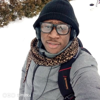 2ways the King plus que lui n'existe pas! L'homme qui ne vit pas pour que sa présence se remarque mais plutôt pour que son absence se ressente.