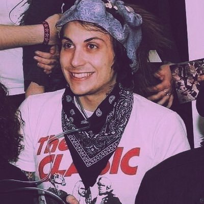 KlLLERCELLMATE's profile picture. got a taste for cash and androgyny