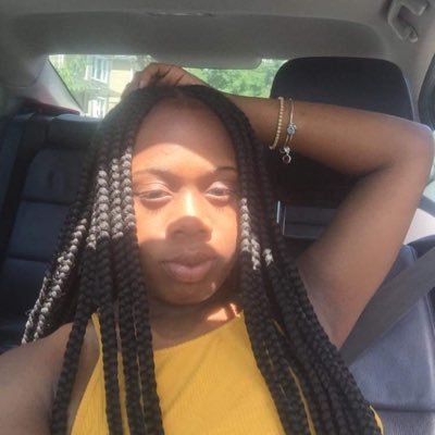 _pearsss's profile picture. IG: _Pearss .💕🐘💕. #MassageTherapist. 🙌🏾 #BookingAvailable 😊😊