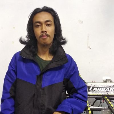 just a little man who interested in control system and programming.
Studying electrical engineering now @UNEJ